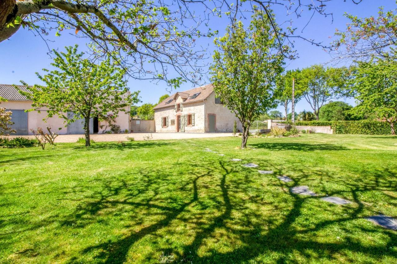 Ecogite Rural La Cle Des Champs Peyrelongue-Abos Dış mekan fotoğraf